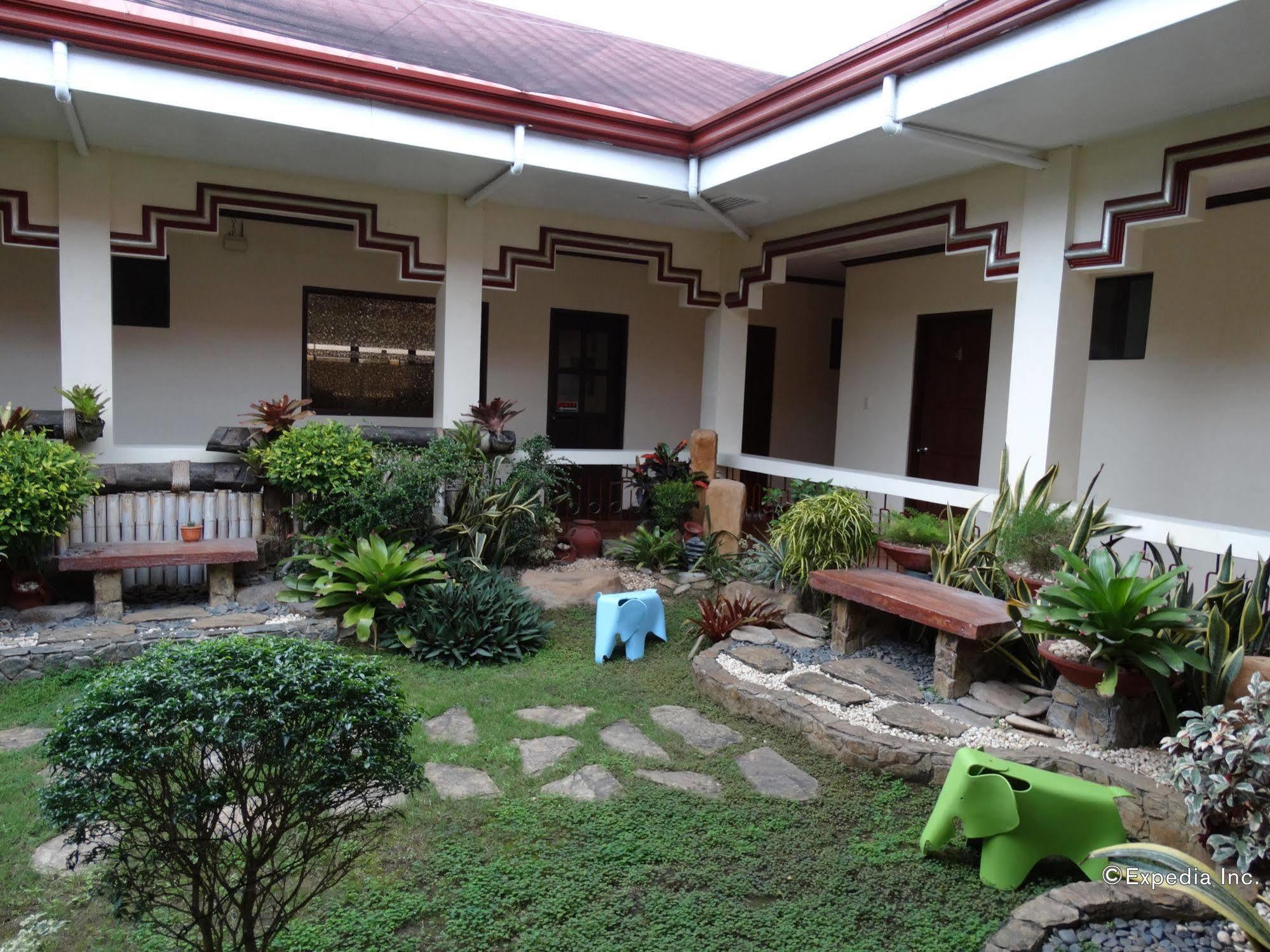 Ysabelle Mansion Bed and Breakfast Puerto Princesa Eksteriør billede
