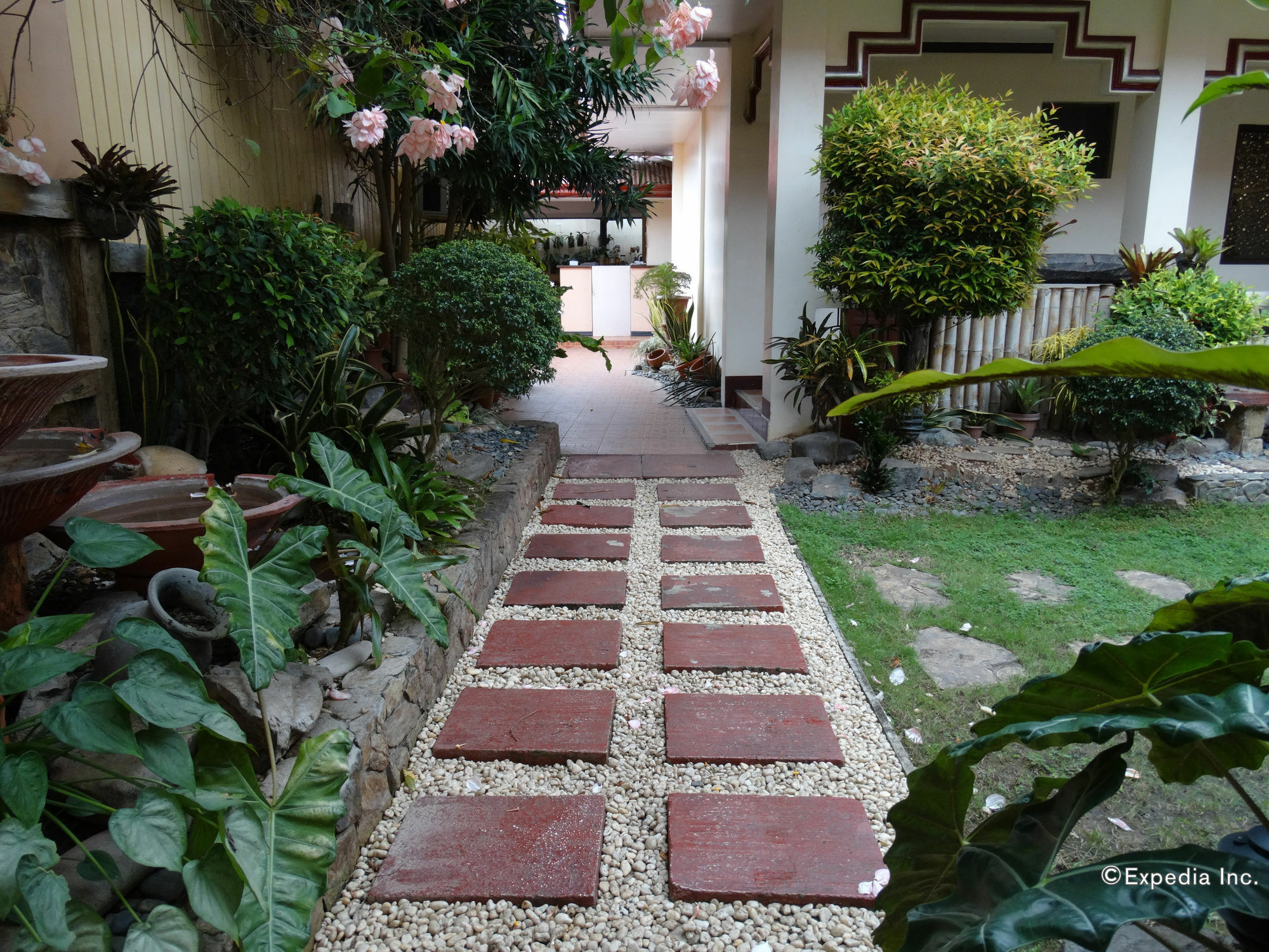 Ysabelle Mansion Bed and Breakfast Puerto Princesa Eksteriør billede